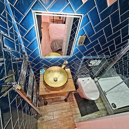 Angel Townhouse Hotel London Room photo